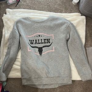 Morgan Wallen gray crew neck